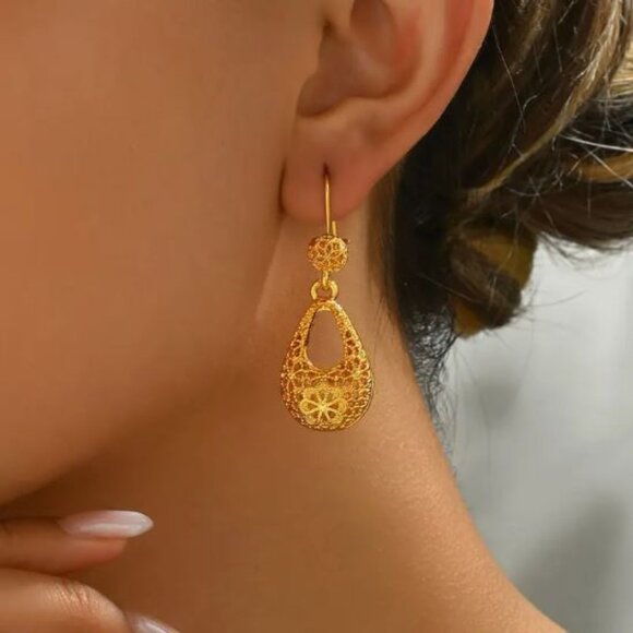 Anthropologie Jewelry - NEW Desdemona Ornate Gold Filigree Victorian Drop Earrings